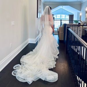 *SOLD* Mermaid style classic wedding dress